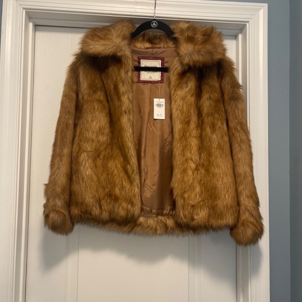 Abercrombie & Fitch Luxe Faux Fur Large Collar Coat Brown NWT Retail $160